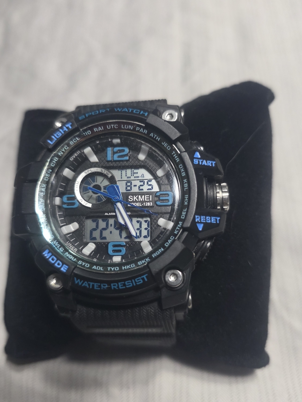 SKMEI Men's Black and Blue Dual-Display Sport Watch